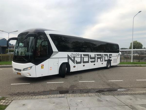 Touringcar 54  personen