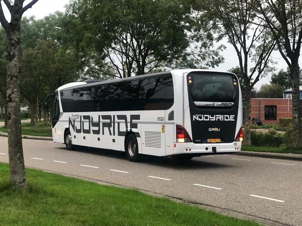 Touringcar 54  personen