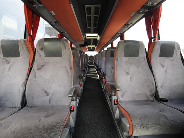 Touringcar 47  personen