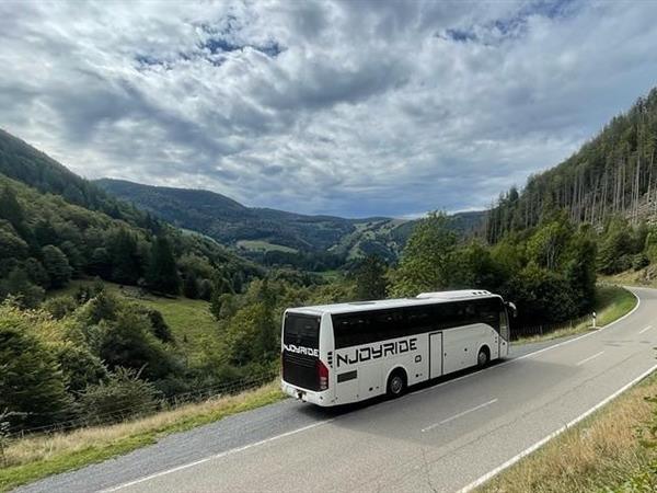 Touringcar 47  personen