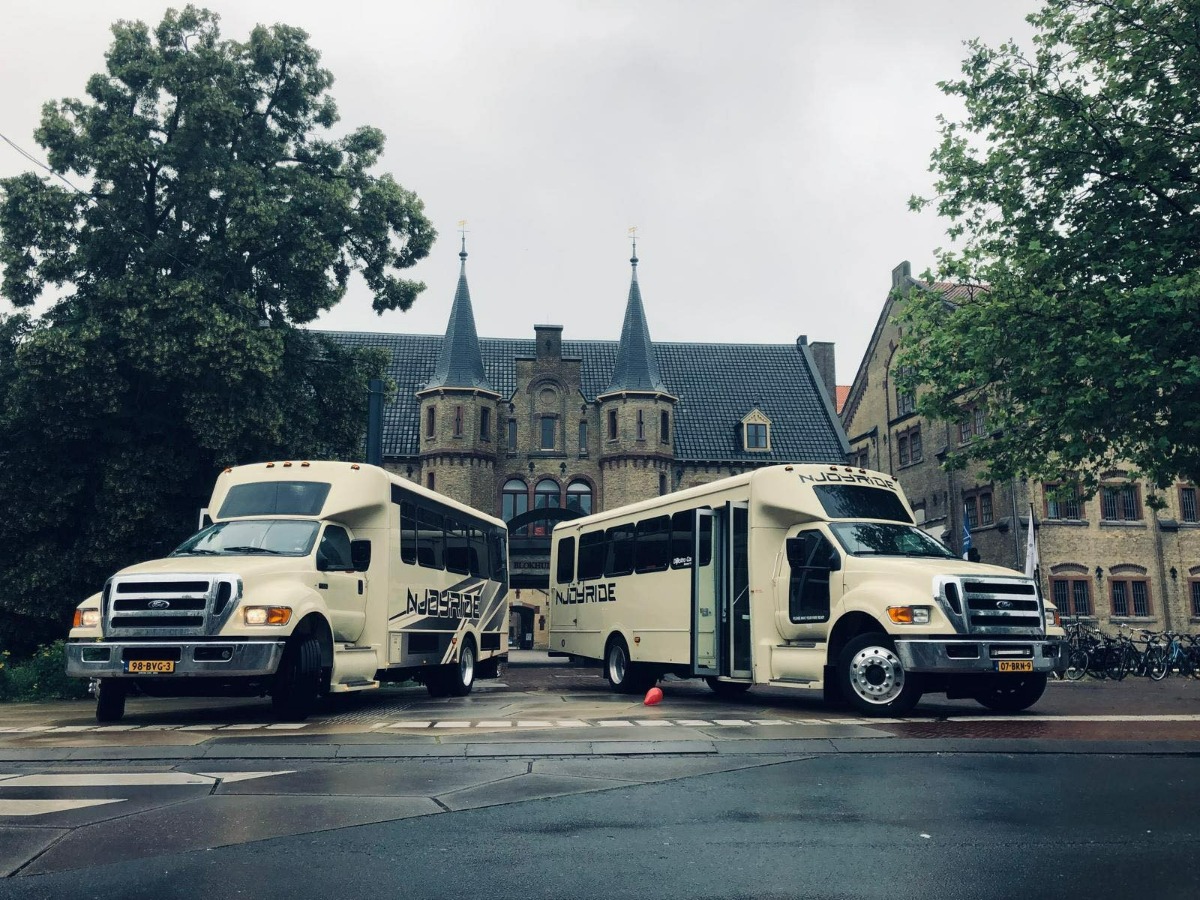Amerikaanse Limobus | Njoyride