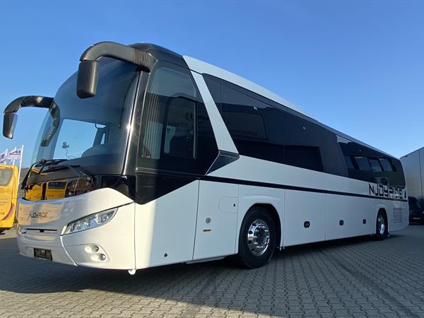 Touringcar 49 personen